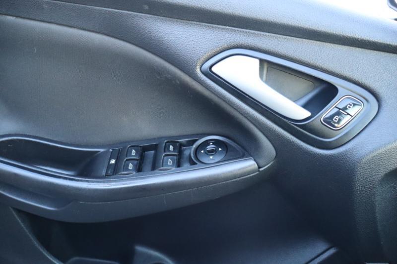 Ford Focus SEL Sedan 2018