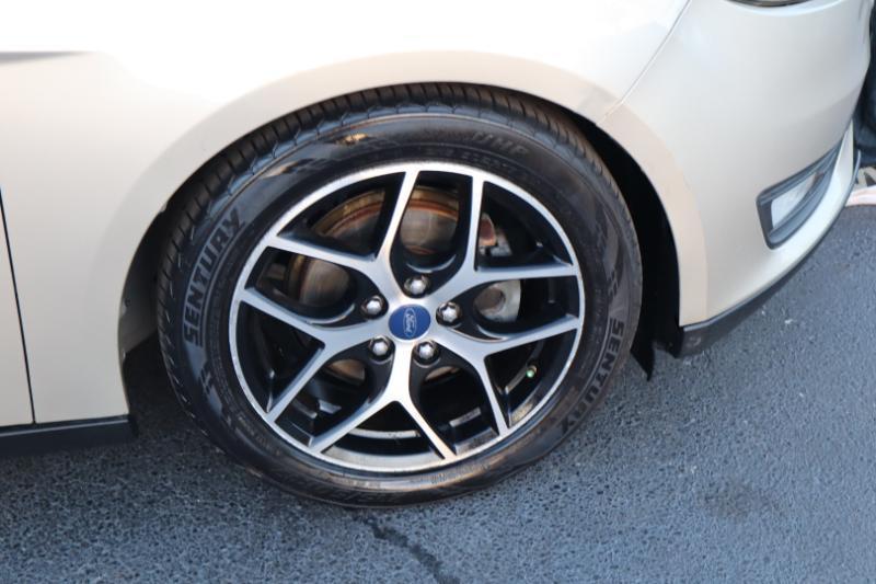 Ford Focus SEL Sedan 2018