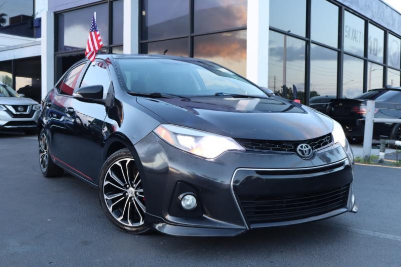 Toyota Corolla S Premium CVT 2015