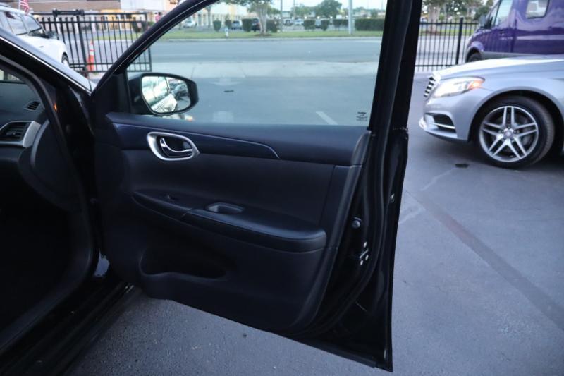 Nissan Sentra S CVT 2019