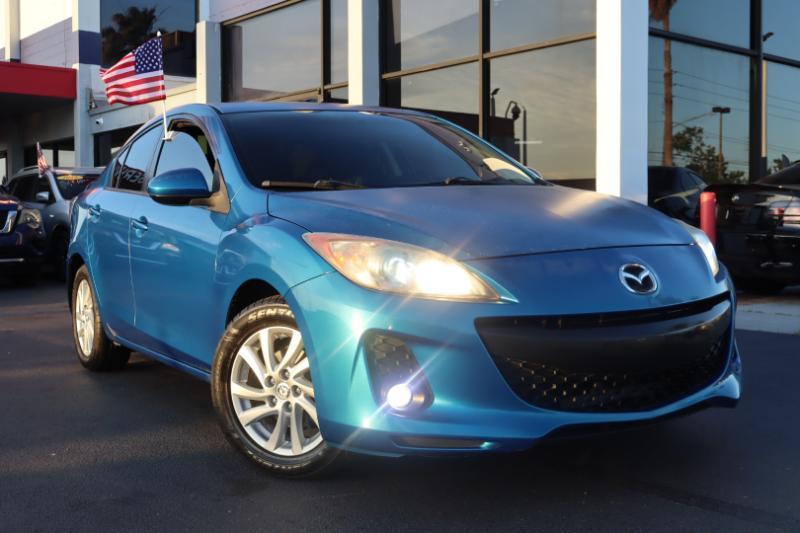 Mazda MAZDA3 i Touring 4-door 2012