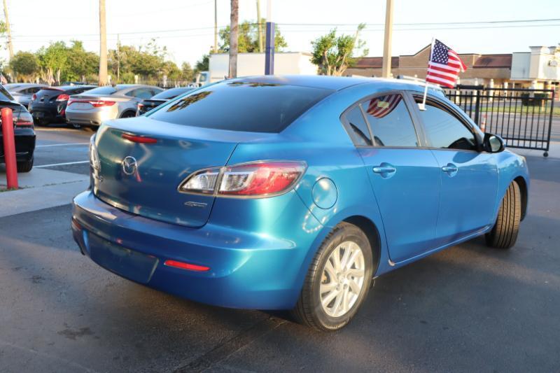 Mazda MAZDA3 i Touring 4-door 2012
