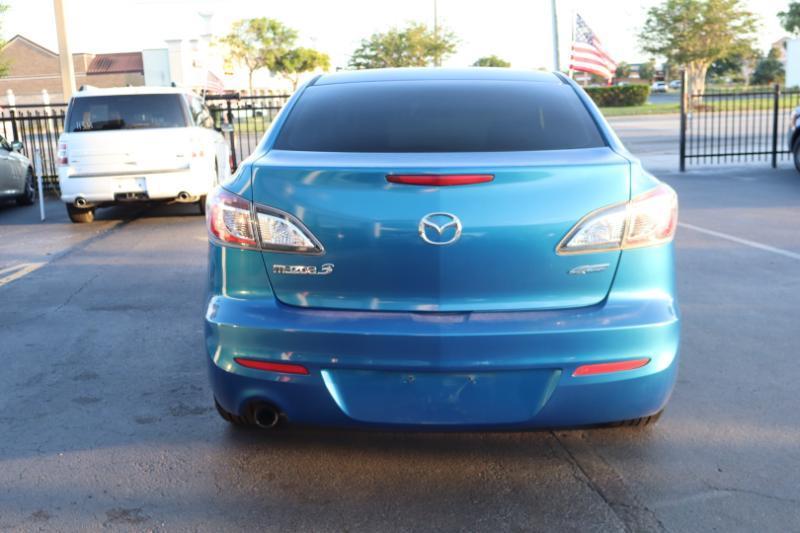 Mazda MAZDA3 i Touring 4-door 2012