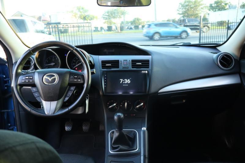 Mazda MAZDA3 i Touring 4-door 2012