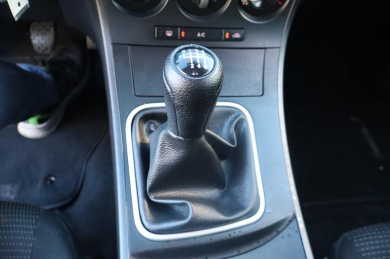 Mazda MAZDA3 i Touring 4-door 2012