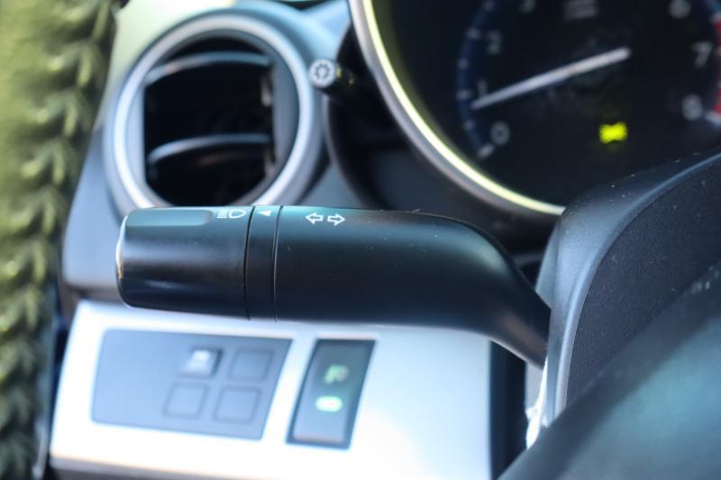 Mazda MAZDA3 i Touring 4-door 2012