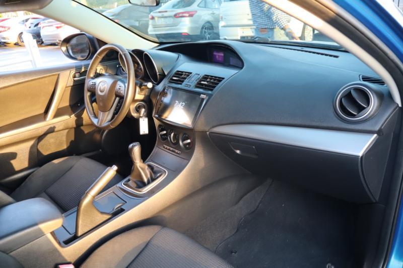 Mazda MAZDA3 i Touring 4-door 2012