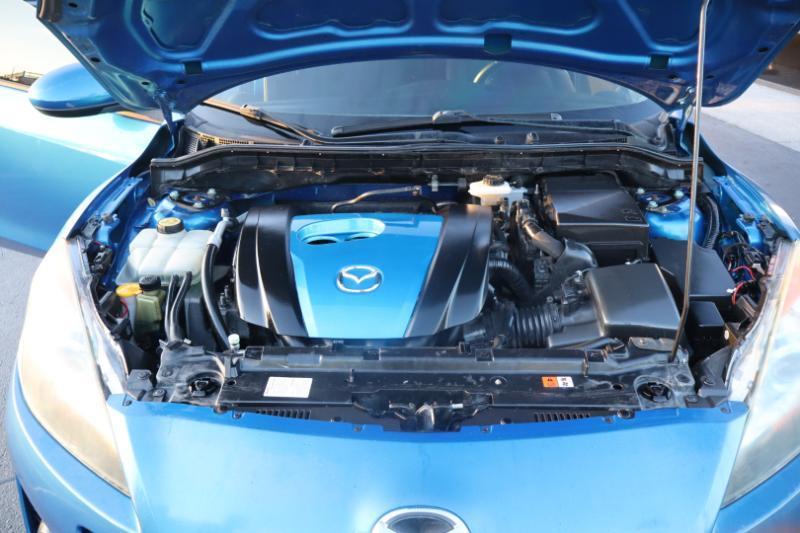 Mazda MAZDA3 i Touring 4-door 2012