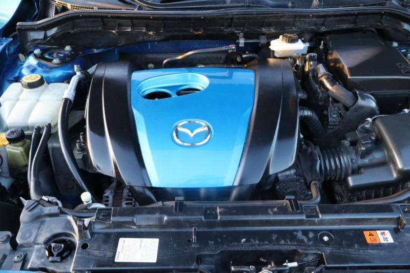 Mazda MAZDA3 i Touring 4-door 2012