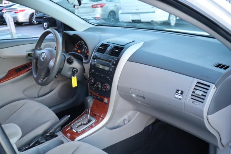 Toyota Corolla S 4-Speed AT 2009