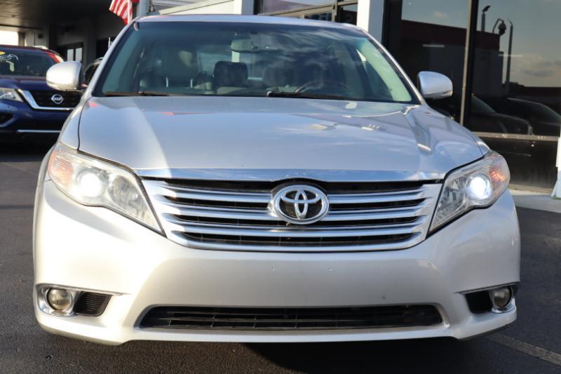 Toyota Avalon Base 2012
