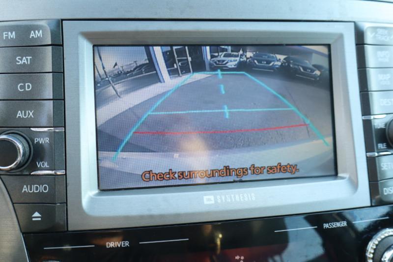 Toyota Avalon Base 2012