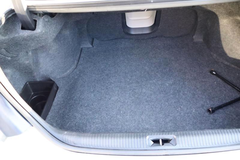 Toyota Avalon Base 2012