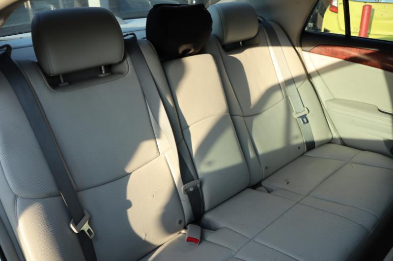 Toyota Avalon Base 2012