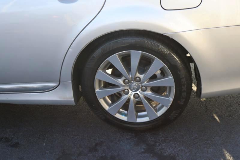 Toyota Avalon Base 2012