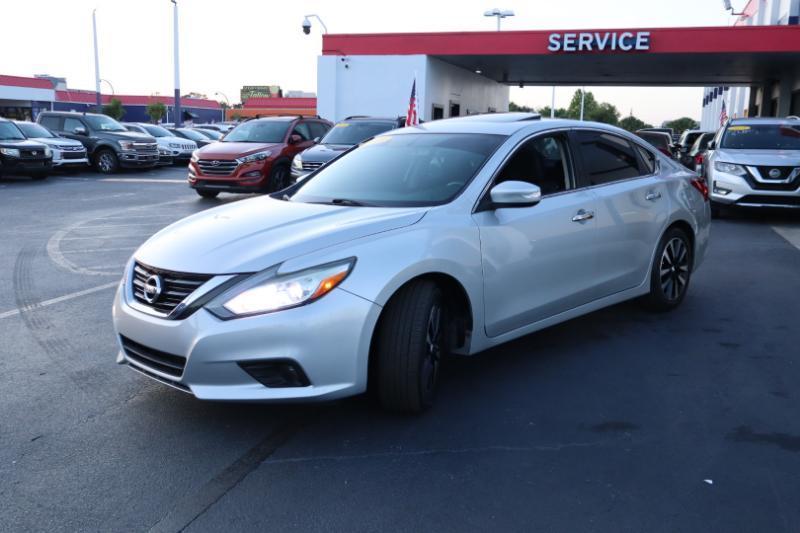 Nissan Altima 2.5 SV 2018