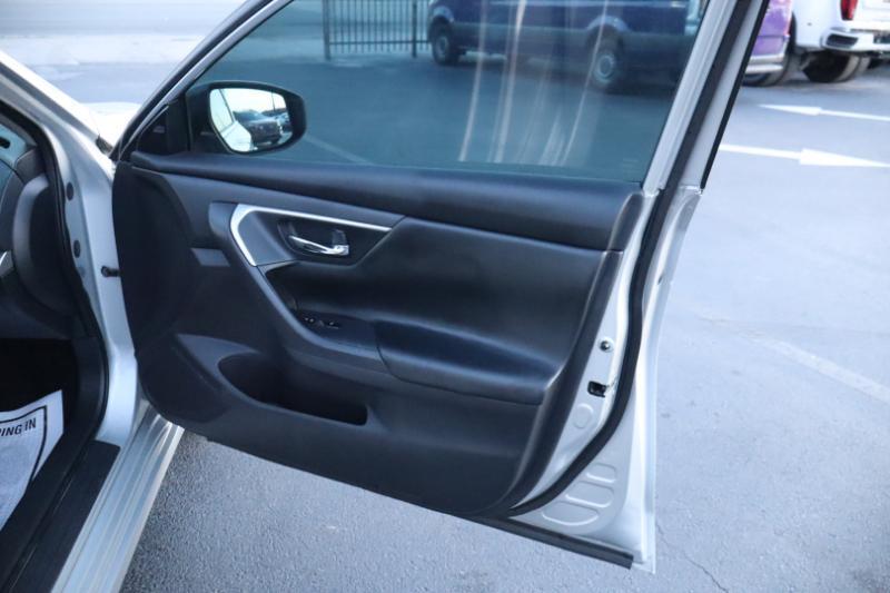 Nissan Altima 2.5 SV 2018