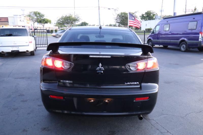 Mitsubishi Lancer ES 5M 2016