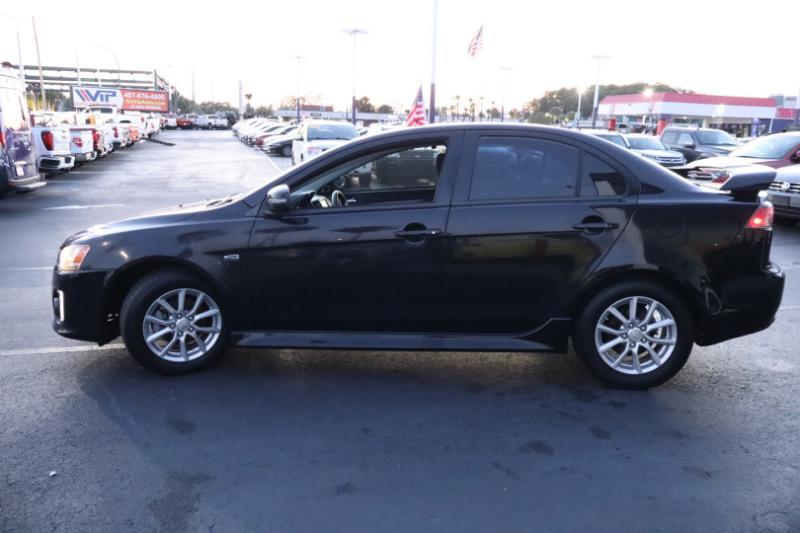 Mitsubishi Lancer ES 5M 2016