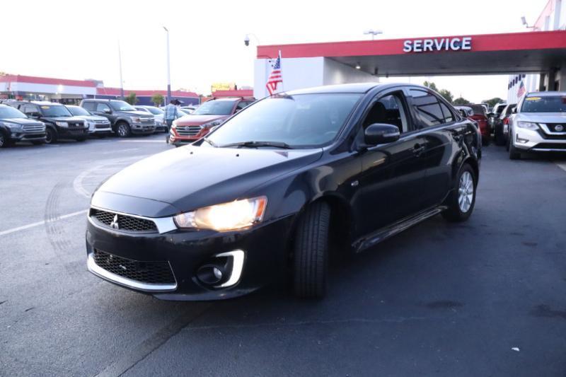 Mitsubishi Lancer ES 5M 2016
