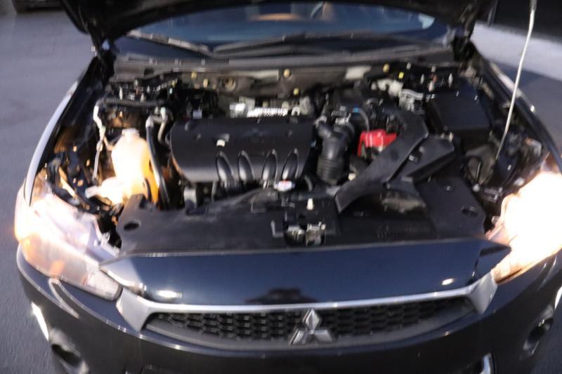 Mitsubishi Lancer ES 5M 2016