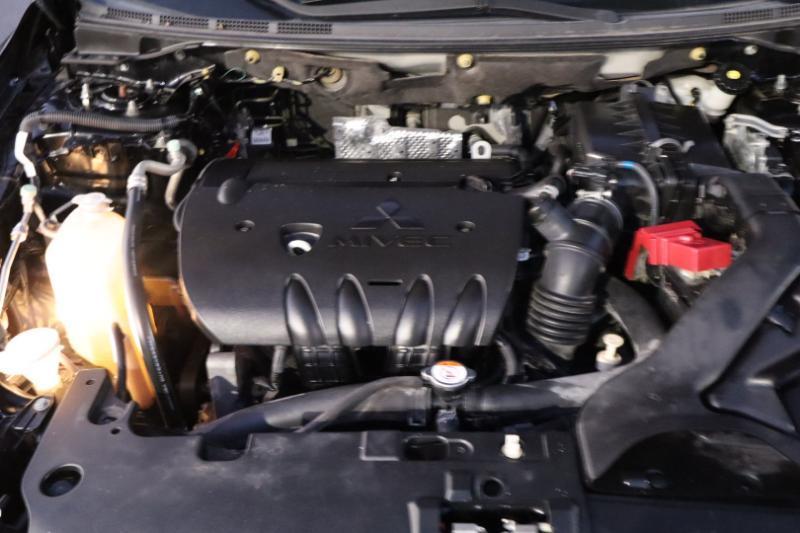 Mitsubishi Lancer ES 5M 2016