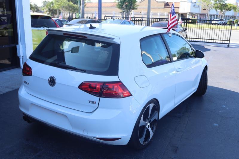 Volkswagen Golf TSI S 5M 2015
