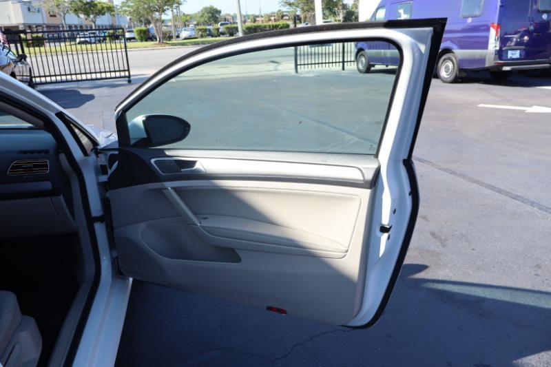 Volkswagen Golf TSI S 5M 2015