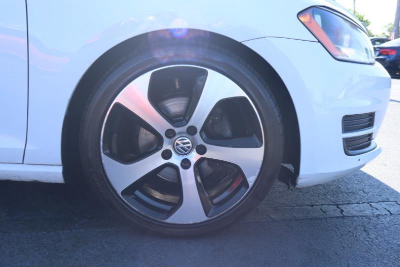 Volkswagen Golf TSI S 5M 2015