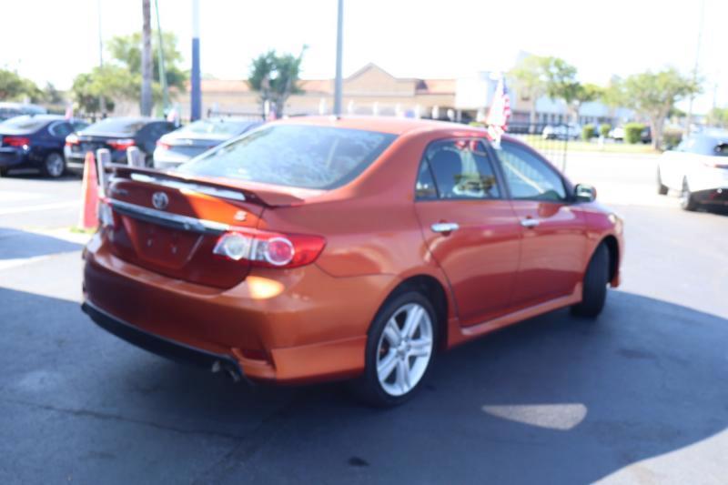 Toyota Corolla L 2013