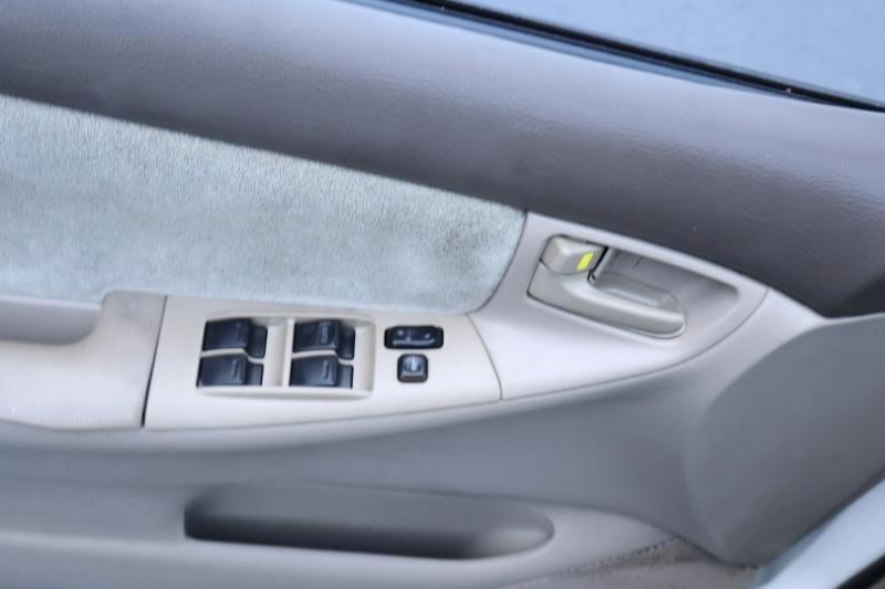 Toyota Corolla CE 2006