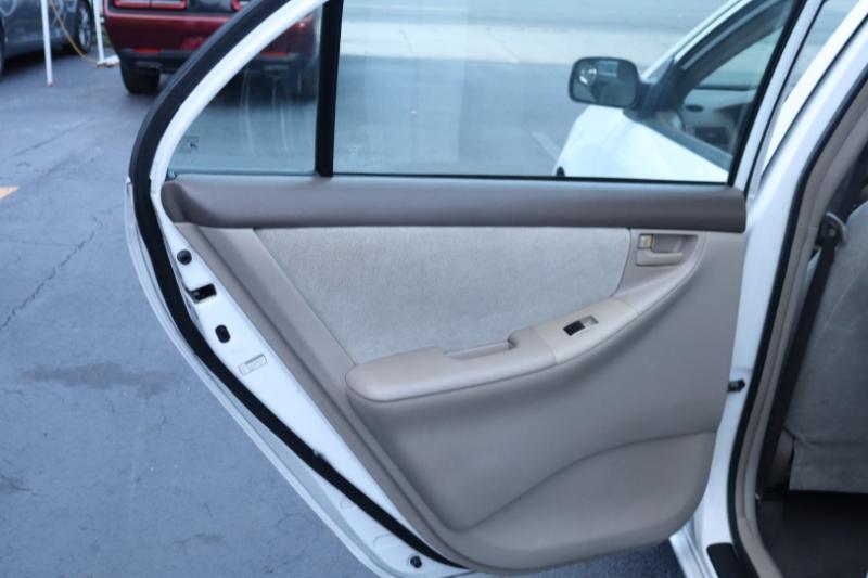 Toyota Corolla CE 2006