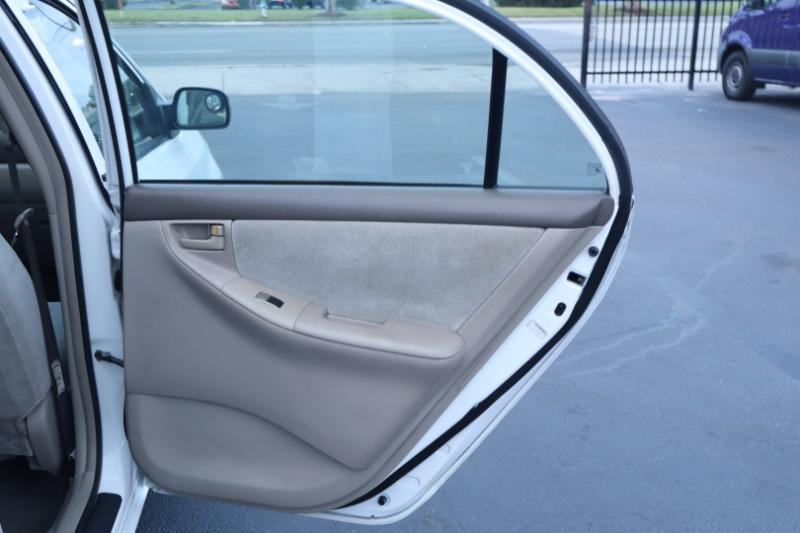 Toyota Corolla CE 2006