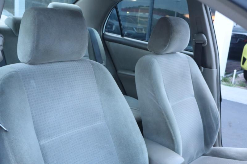 Toyota Corolla CE 2006