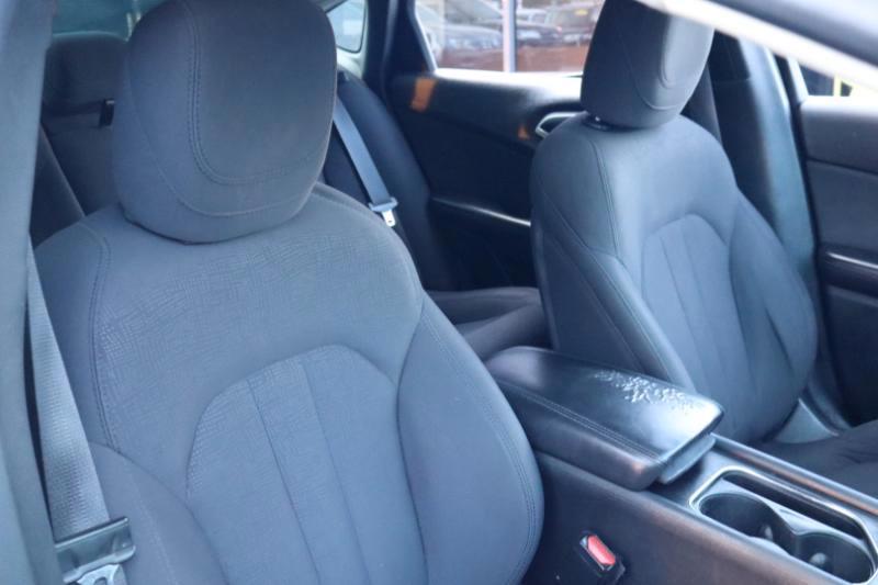 Chrysler 200 Limited 2015
