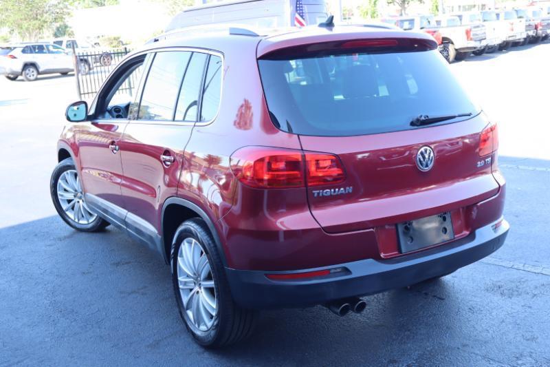 Volkswagen Tiguan S 2012