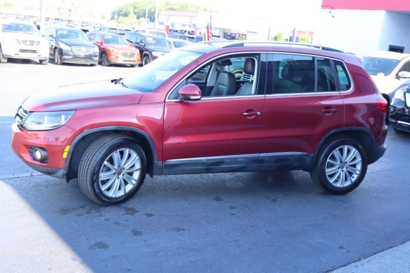 Volkswagen Tiguan S 2012