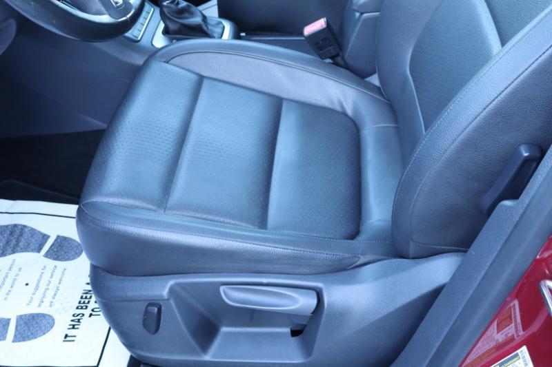 Volkswagen Tiguan S 2012