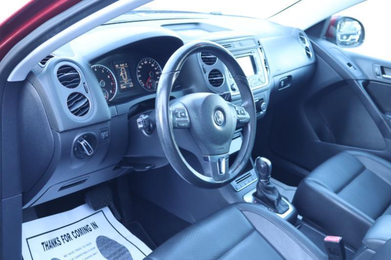 Volkswagen Tiguan S 2012