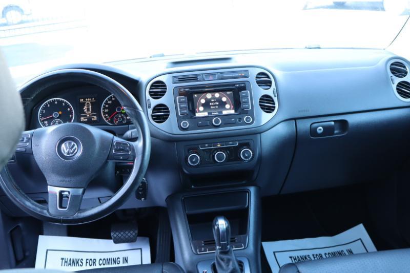 Volkswagen Tiguan S 2012