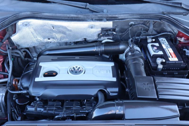 Volkswagen Tiguan S 2012