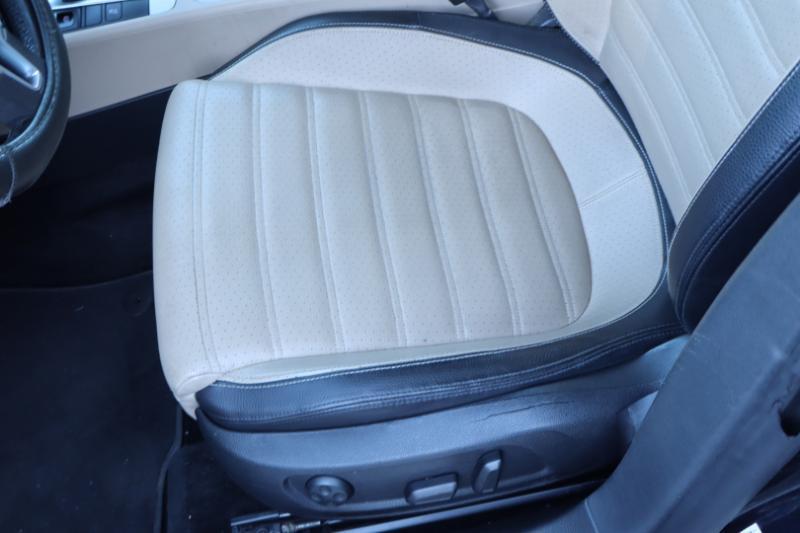 Volkswagen CC Sport w/Lighting Package 2013
