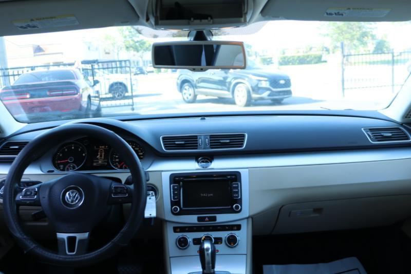 Volkswagen CC Sport w/Lighting Package 2013