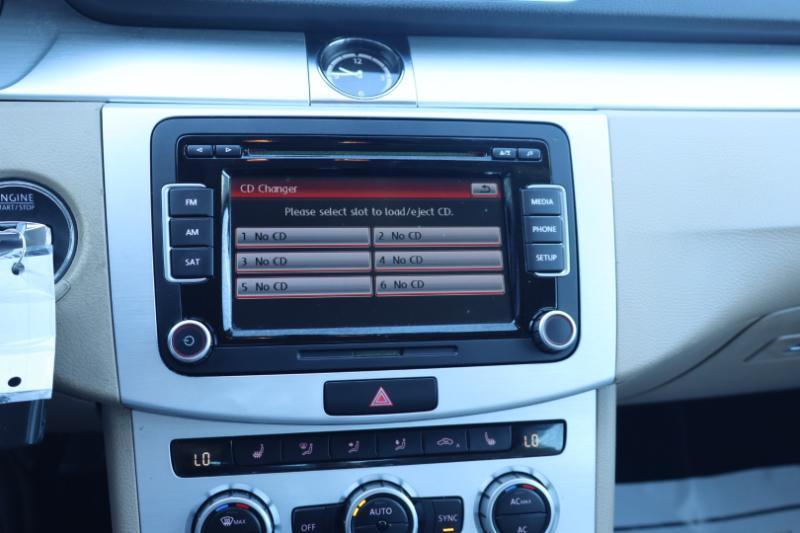 Volkswagen CC Sport w/Lighting Package 2013