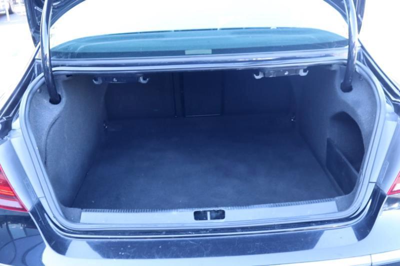 Volkswagen CC Sport w/Lighting Package 2013