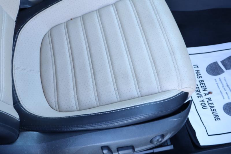 Volkswagen CC Sport w/Lighting Package 2013