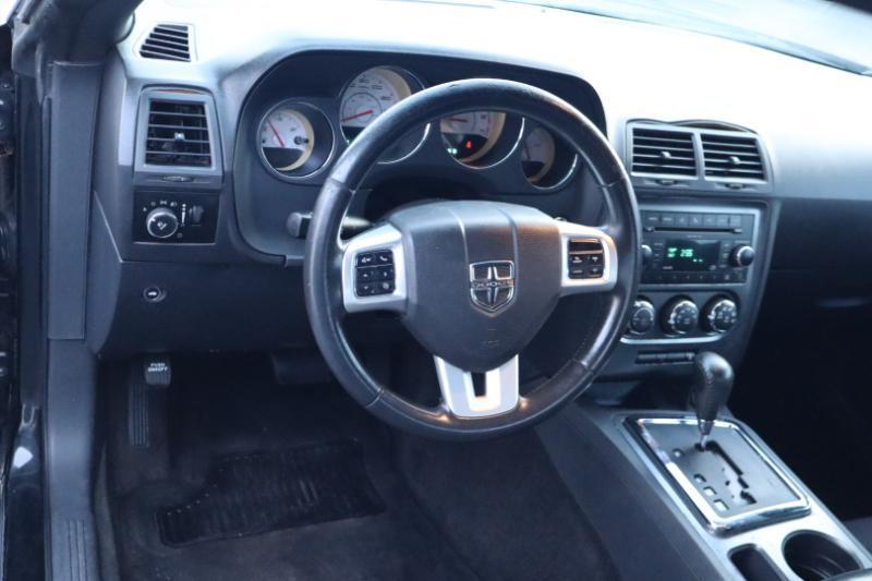 Dodge Challenger R/T 2011