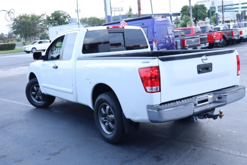 Nissan Titan S King Cab 2WD 2013