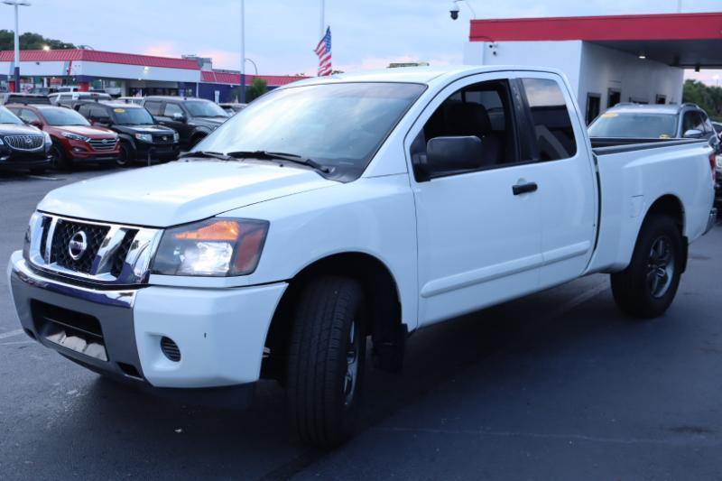 Nissan Titan S King Cab 2WD 2013