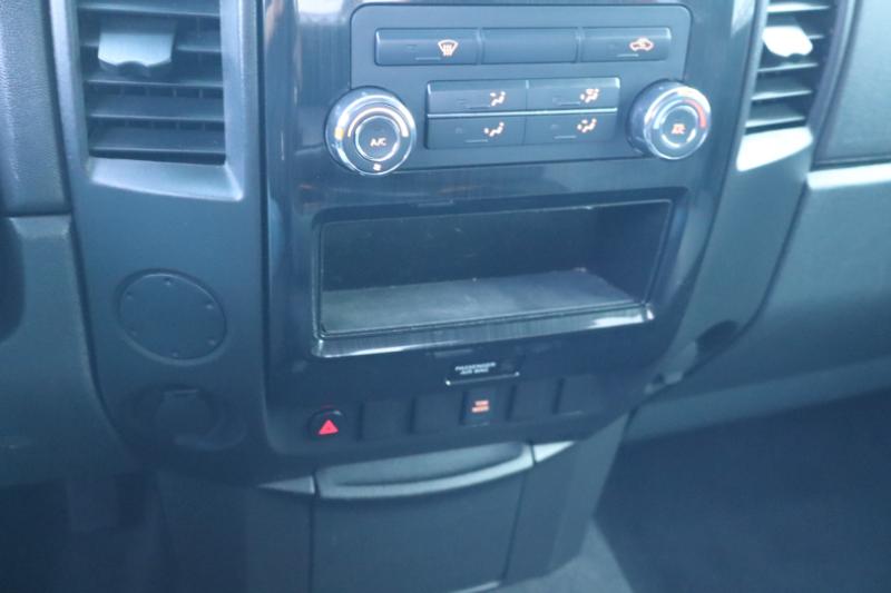 Nissan Titan S King Cab 2WD 2013
